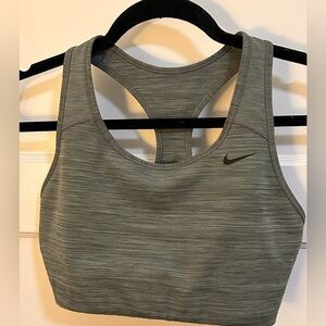 Nike Dri-FIT Gray Athletic Top Size Large